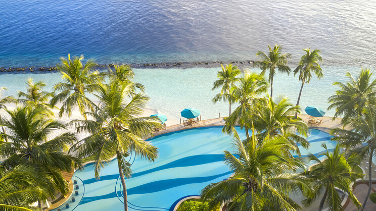 Royal Island Resort & Spa